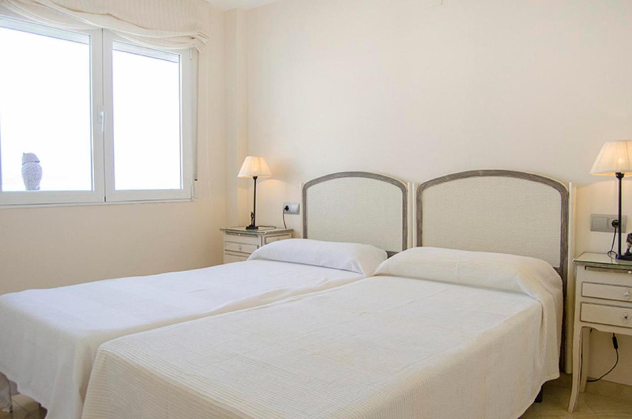 Apartamentos Terrasol 1ª Linea Playa Los Angeles トレ・デル・マール エクステリア 写真